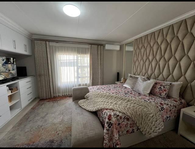 3 BEDROOM HOUSE FOR SALE IN WOODHILL ESTATE